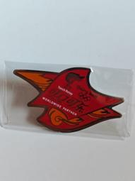 2008北京奧運會可口可樂火炬傳遞紀念徽章，紅色風箏造型，帶原裝塑膜保護。官方正品，收藏價值高，喜歡的朋友可以私聊，現貨