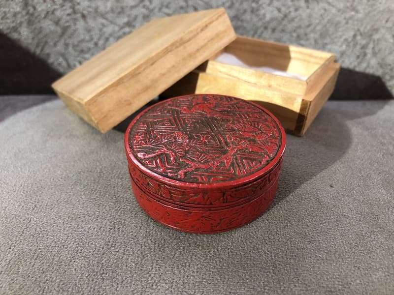 ◆希少 美品 1900年頃(清朝末期)◆剔紅/堆朱 蜀江文、蝶、燕、雷紋 硯箱 剔紅- 古董收藏- 人氣推薦- 2026年6月| 露天市集