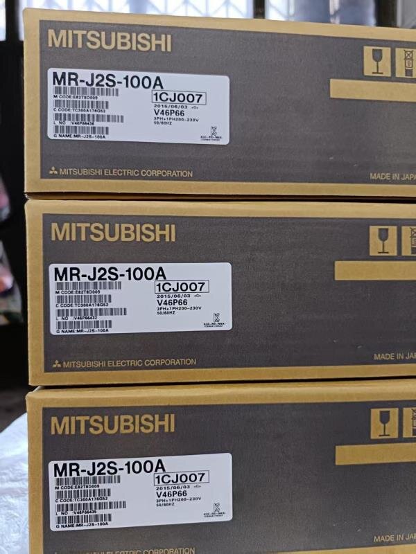 三菱伺驅動器MR-J2S-100A，型號MR-J2S-100A，，帶原廠裝和說明書，歡迎咨詢！.Y | 露天市集 | 全台最大的網路購物市集