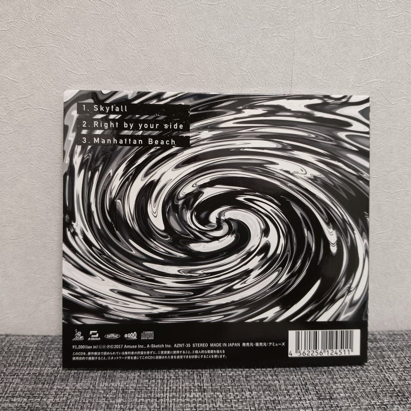 ONE OK ROCK Skyfall專輯，會場限定CD，正版專輯Skyfall會場限定專