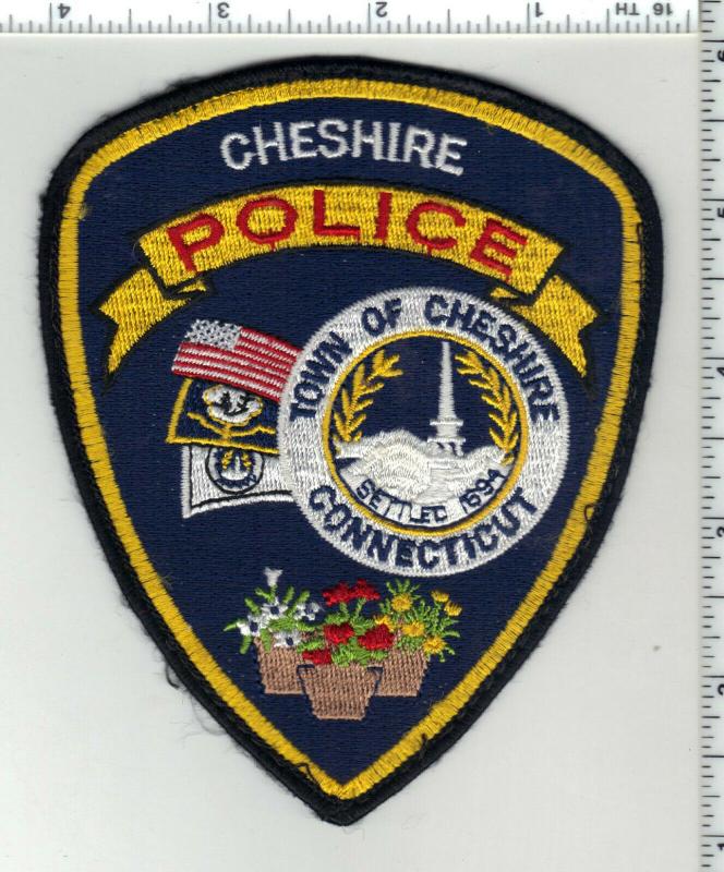 柴山鎮警察(康涅狄格州)第二代制服搭配肩部補丁