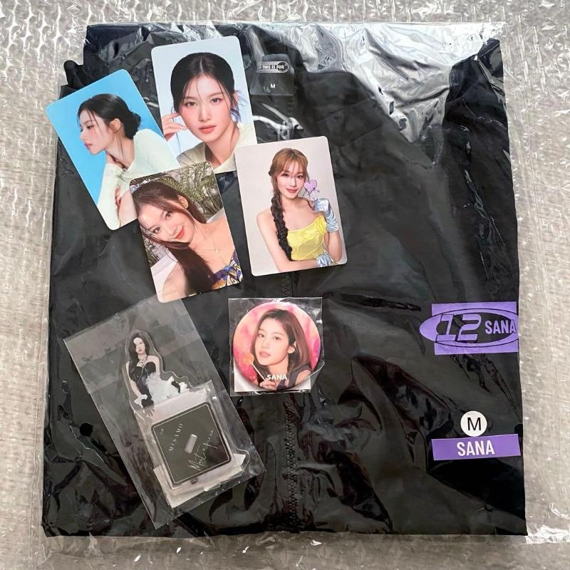 THIS IS FOR　ウィンドブレーカー　サナM 1 万円特典トレカ付 TWICE THIS IS FOR ウィンドブレーカーサナM トレカ| PChomeUSA 海外代購