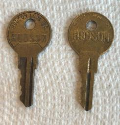 (2) 復古鑰匙 hudson鎖 el130和105h美國工具盒,文件櫃,等