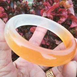 稀有物品 real real 玉石手鐲 蜂蜜 白色翡翠手鍊 內部尺寸 61 mm