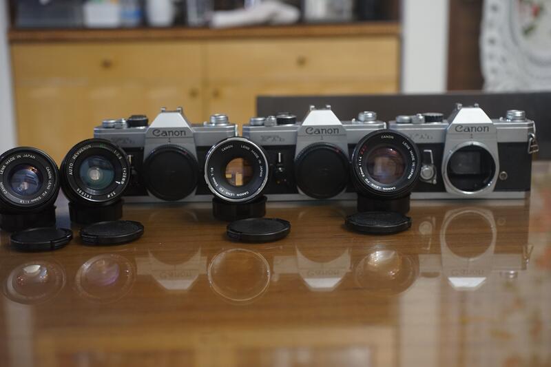 【售】品相不錯全機械 Canon FTb 加購FD 50mm F1.4 F1.8 28mm F2.8鏡頭