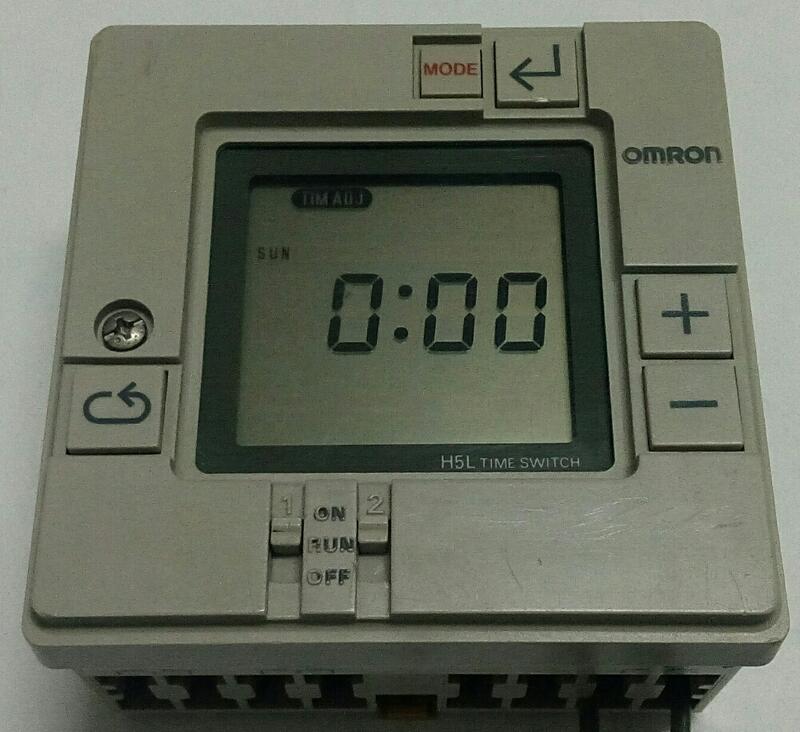 OMRON(オムロン) デジタル・タイムスイッチ H5S-YFA2D-X - 4