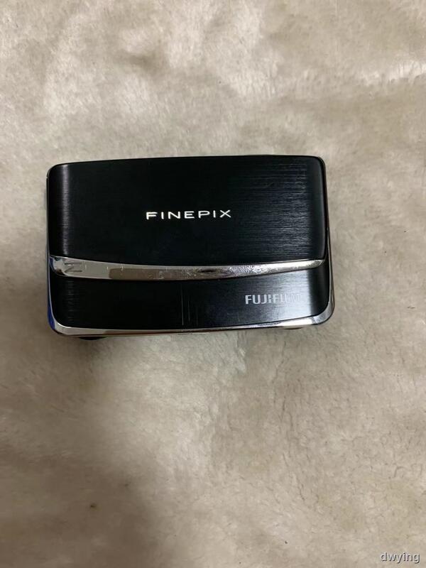 finepix j12