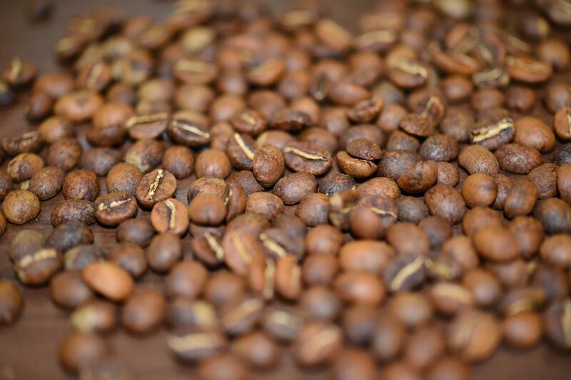 『 艾芬鄉咖啡屋 』哥倫比亞 考卡省 天堂莊園  熱帶風情 雙重厭氧發酵 半磅 熟豆 (含袋子227g)