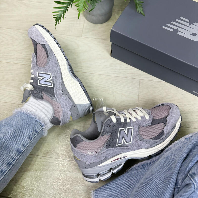 現貨iShoes正品New Balance 2002R 情侶鞋仿舊芋頭日系流行休閒鞋