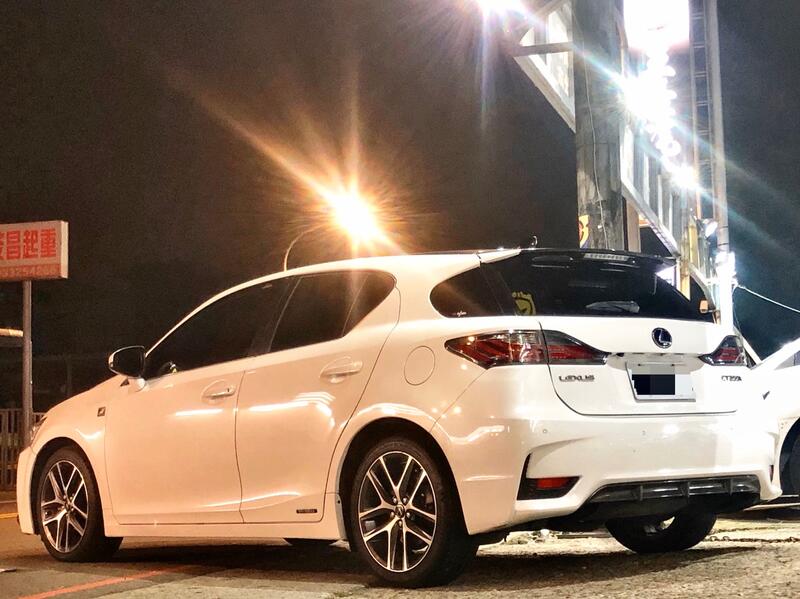 15 Lexus Ct0h 白 Fb 小闕中古車 露天拍賣