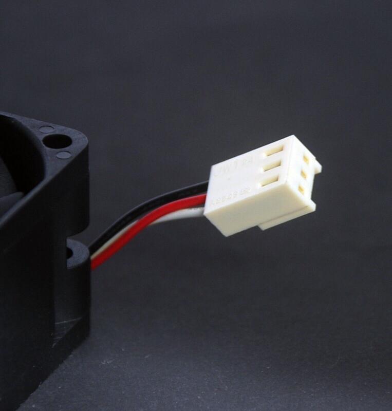 Ventola Per Server SEI A4028B12MD-A, 40x40x28mm, 12V, 0.29A, 3 Pin, 10000 Rpm. - Foto 3